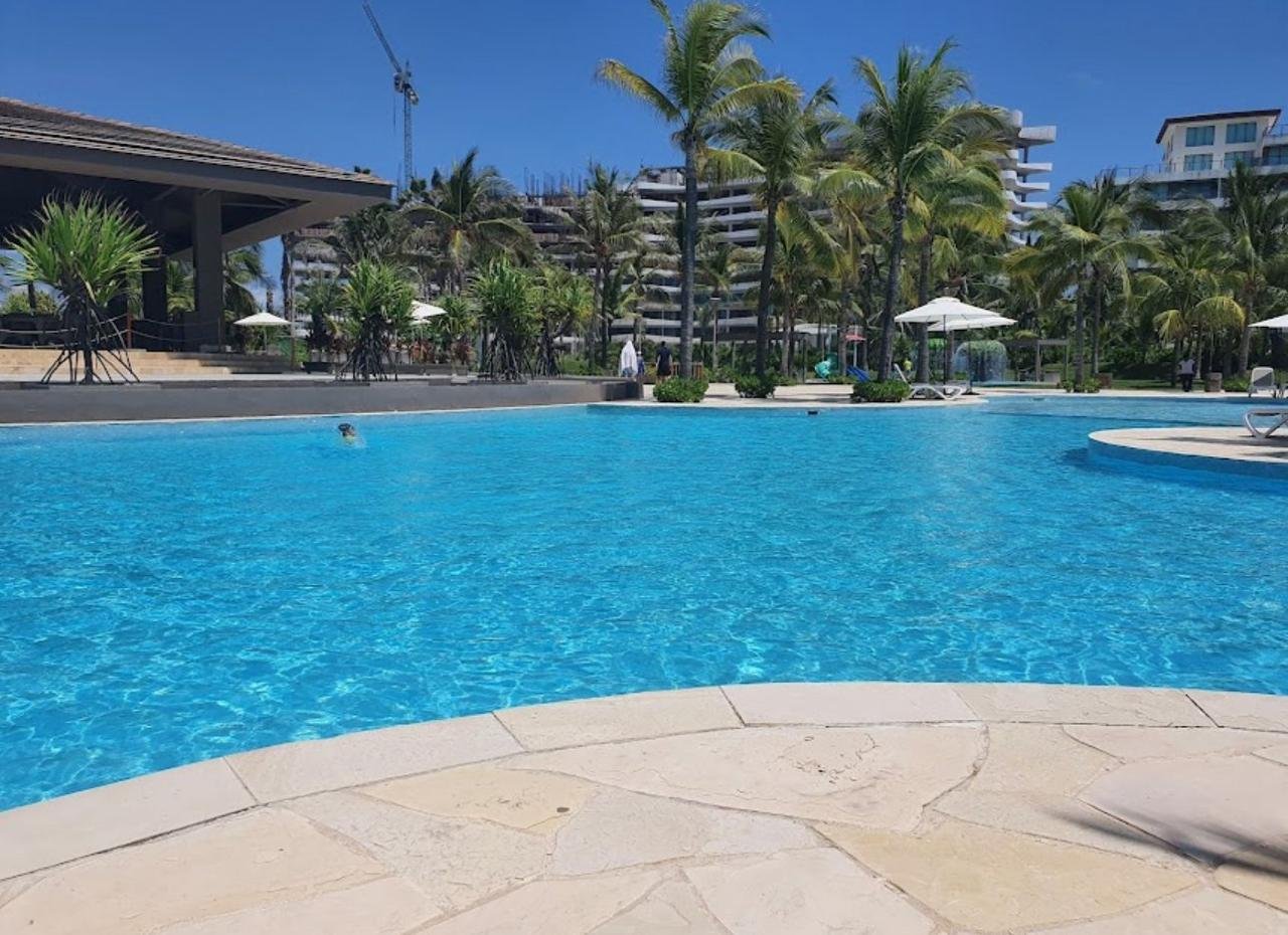 Alberca y amenidades de Fiji en Acapulco Diamante